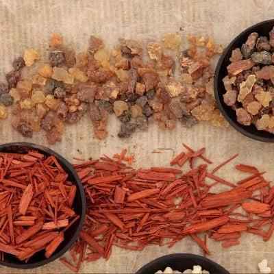 Sandalwood Amber Candle - 16 oz Aromatic Pure Beeswax Candle